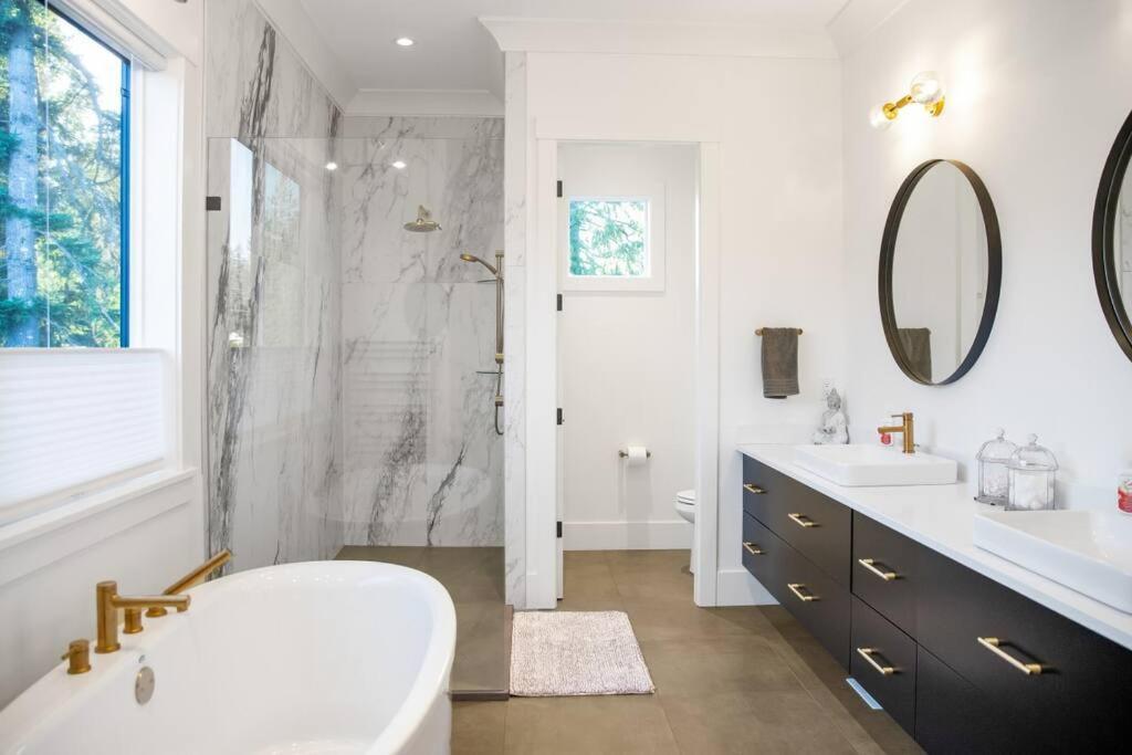 The Fernridge Estate: 5Bd Family Retreat! Villa Langley Kültér fotó